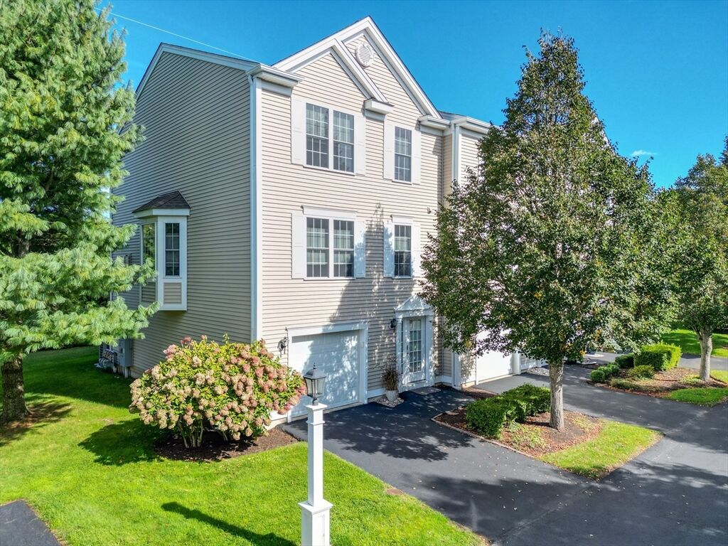 Property Photo:  3 Harbor Mist Dr. 3  MA 02719 