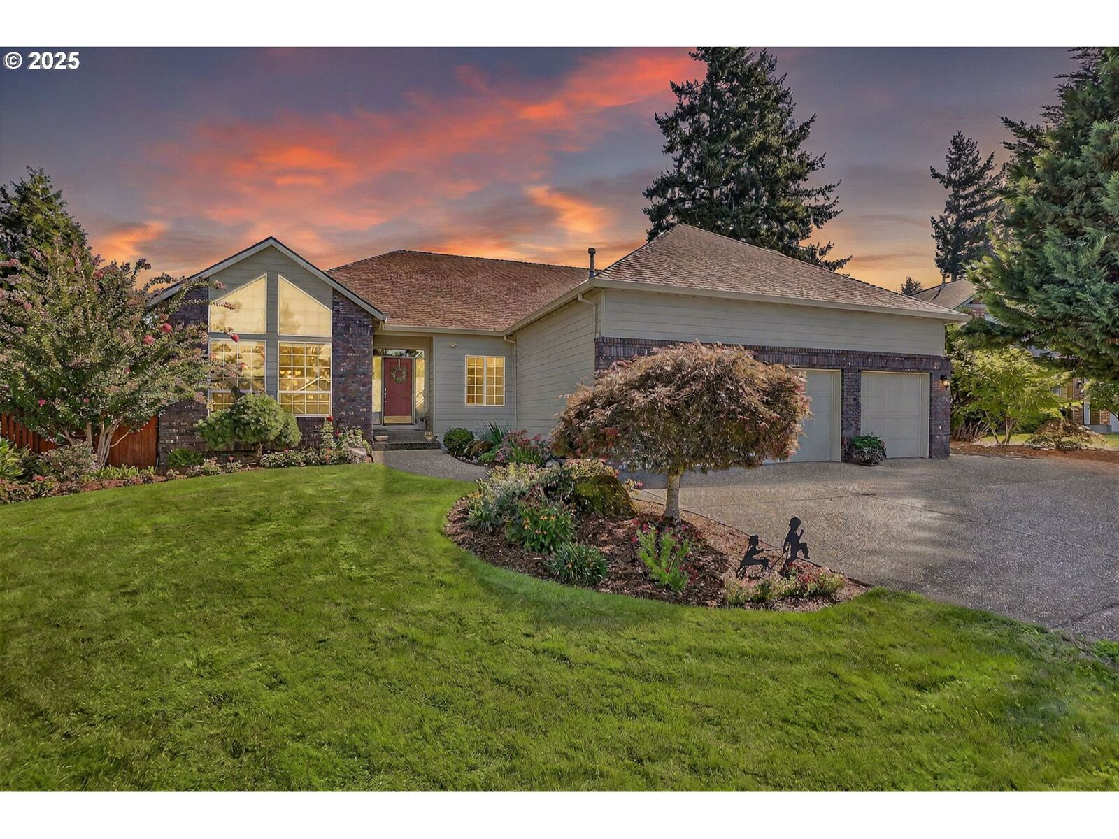 Property Photo:  16168 Widman Ct  OR 97045 