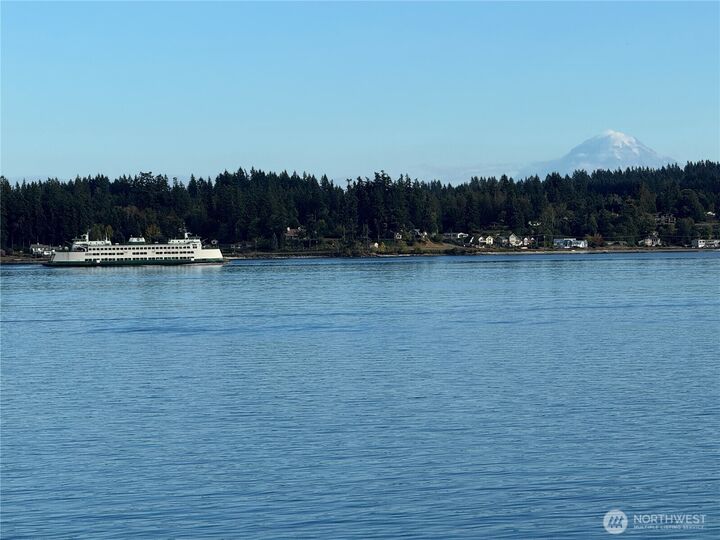 3737  Bahia Vista Drive NE  Bremerton WA 98310 photo