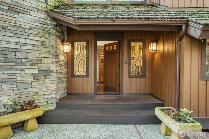 Property Photo:  1815  102nd Place SE  WA 98004 