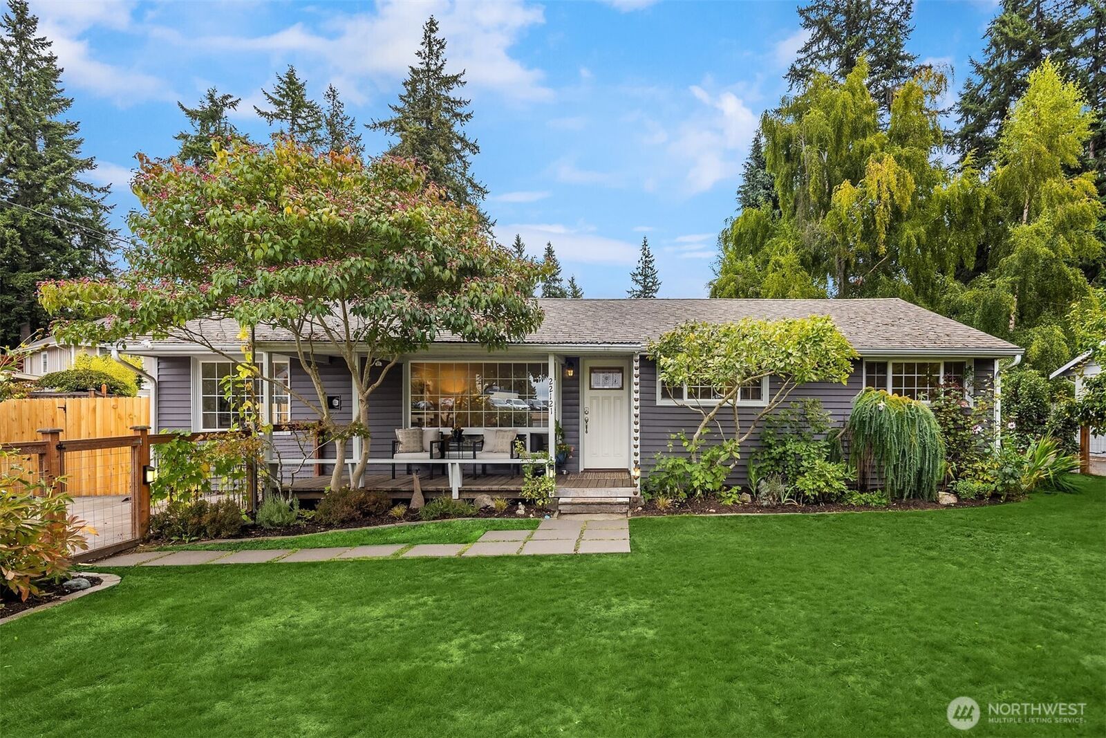 Property Photo:  22121  96th Avenue W  WA 98020 