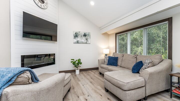 Property Photo: 11 Farmstead Drive IL 61036