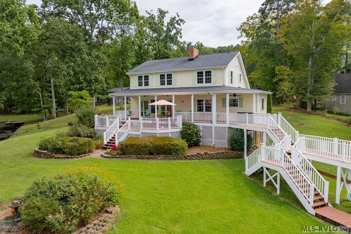 Property Photo:  108 Brentwood Circle  NC 27850 