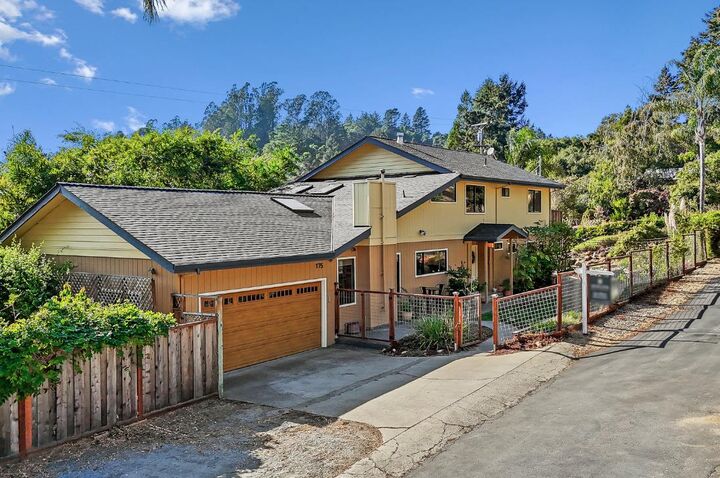Property Photo:  175 Merry Lane  CA 95003 