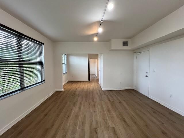 Property Photo:  1000 SW 12th Ct 4  FL 33135 
