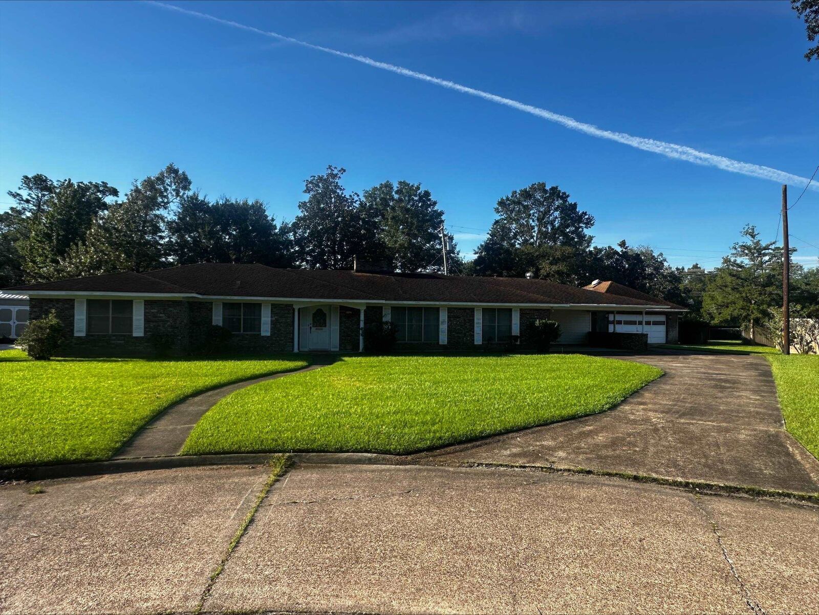 Property Photo:  2127 Treemont  TX 77630-0000 