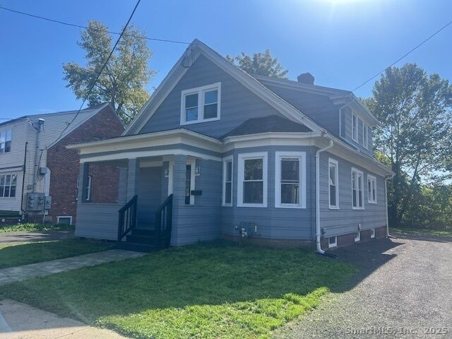 Property Photo:  322 Blake Street  CT 06515 