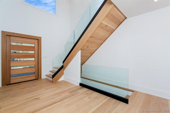 Property Photo:  57 Beaumont Place  CT 06824 