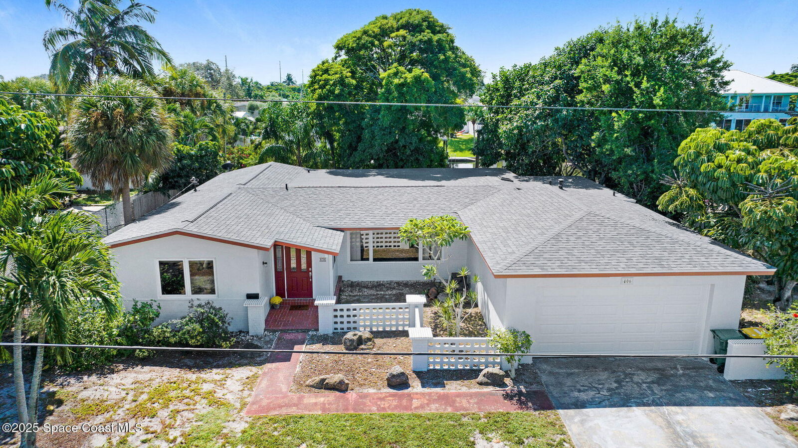 Property Photo:  406 Skylark Boulevard  FL 32937 