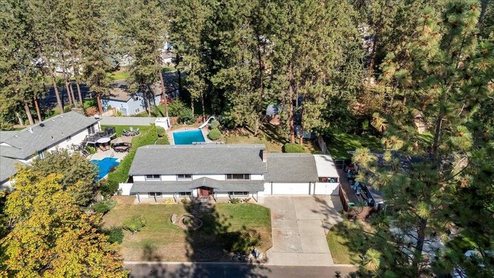 Property Photo:  815 E Bedivere Dr  WA 99218 