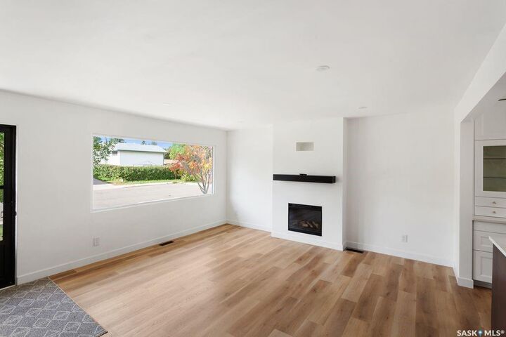 Property Photo:  1705 Morgan Avenue  SK S7H 2S2 