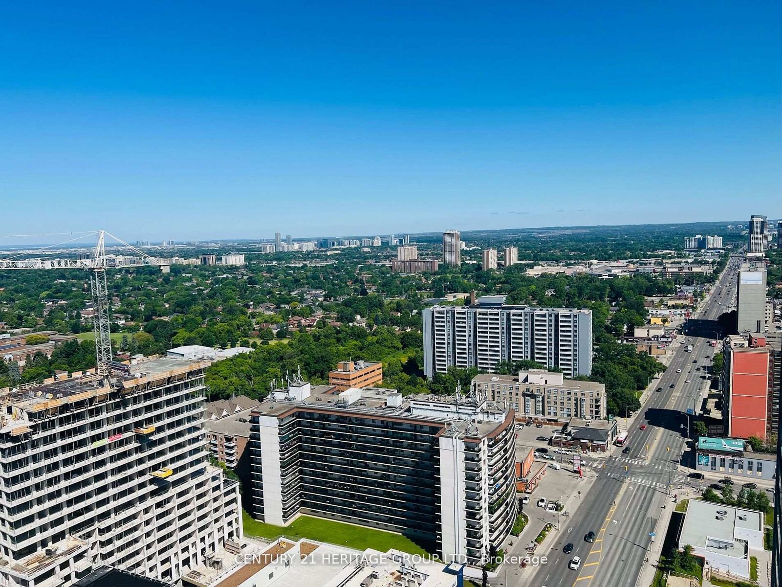 Property Photo:  8 Olympic Garden Drive 3109  ON M2M 0B9 