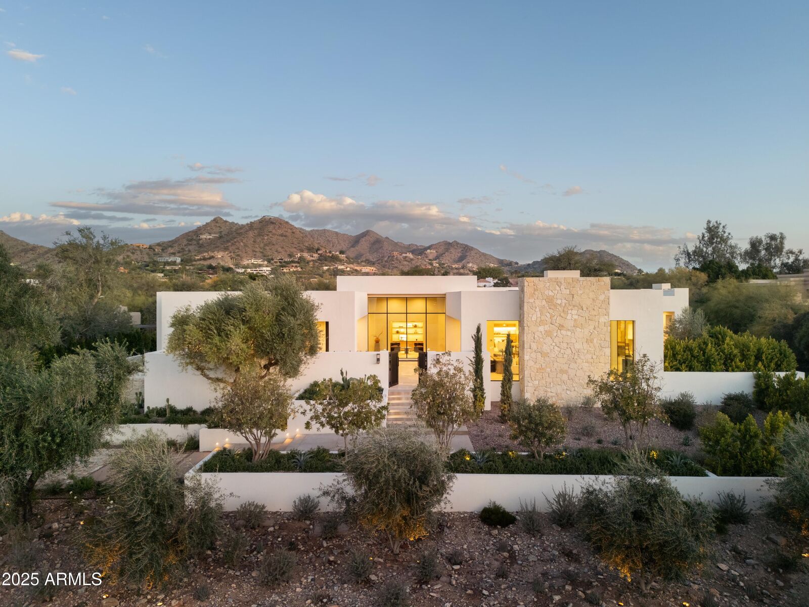 Property Photo:  4510 E Maderos Del Cuenta Drive  AZ 85253 