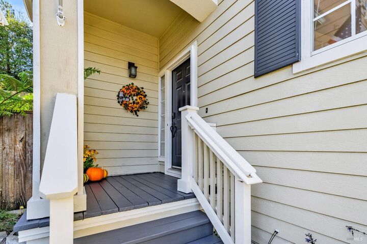 Property Photo:  244 McNear Circle  CA 94952 