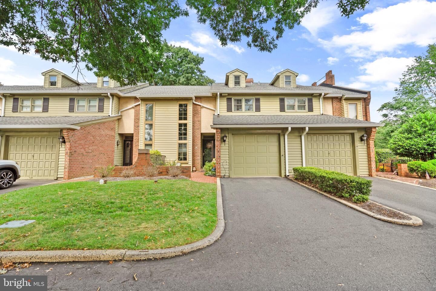 Property Photo: 5 Sutphin Pines PA 19067