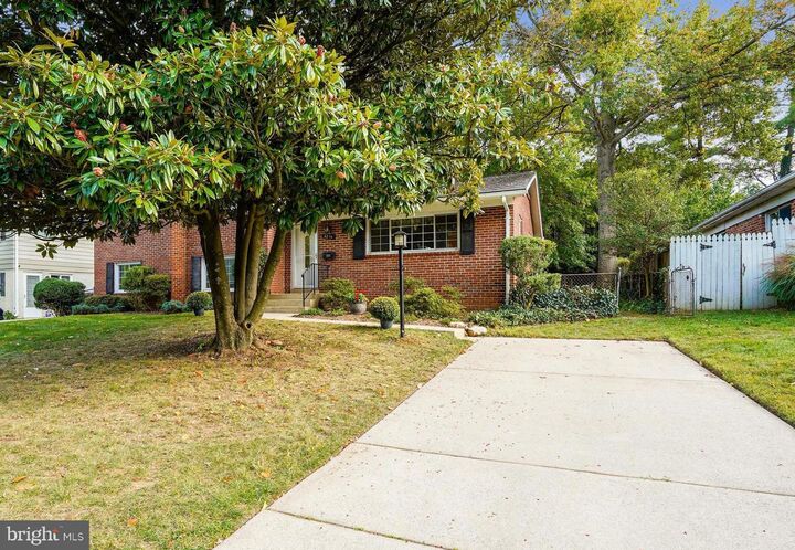Property Photo:  6216 Rockhurst Road  MD 20817 