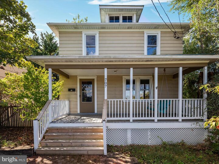 Property Photo: 707 E Cork Street VA 22601