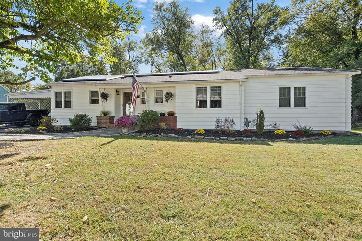 Property Photo:  37 Crescent Avenue  NJ 08553