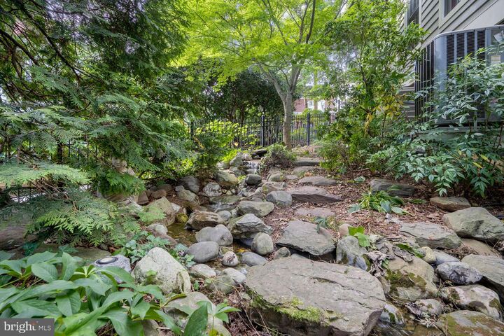 Property Photo:  3543 Quebec Street NW  DC 20016 