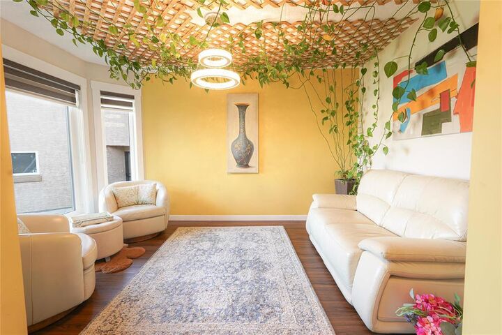 Property Photo:  34 Vander Graaf Place  MB R3W 0G1 