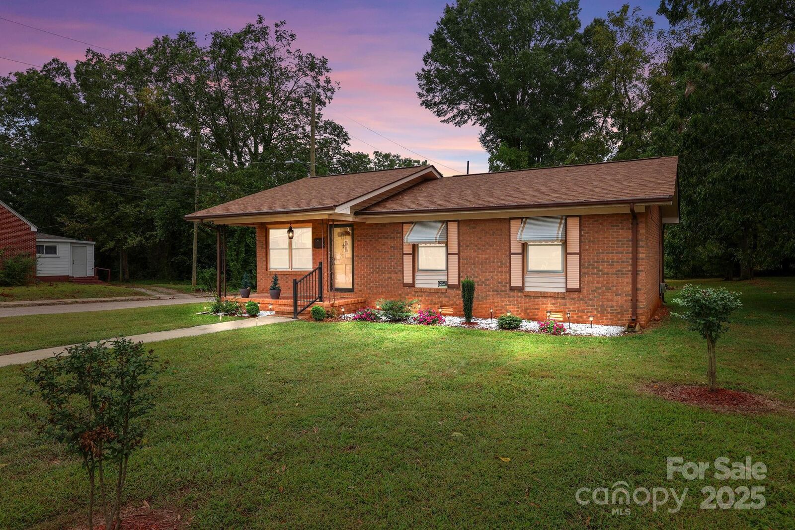 Property Photo:  301 Lloyd Street  NC 28144