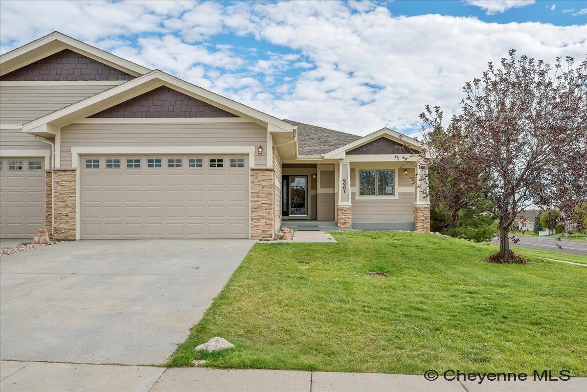Property Photo: 6901 Pointe Pinnacle WY 82009