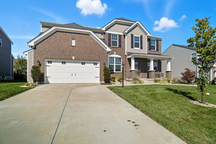Property Photo: 1218 Twin Gate Run OH 45102