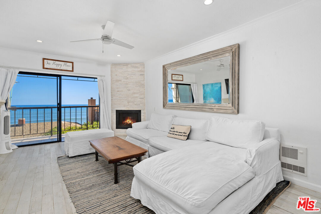 Property Photo: 26668 Seagull Way CA 90265