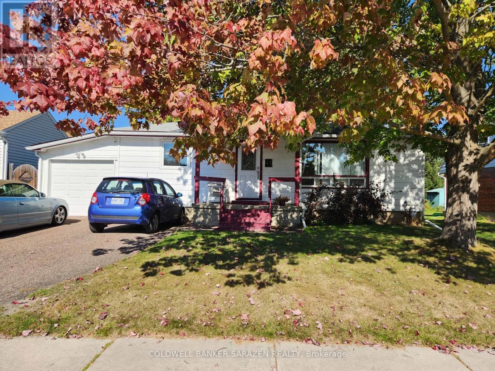 Property Photo:  44 Third Avenue South  ON K7S 1Y5