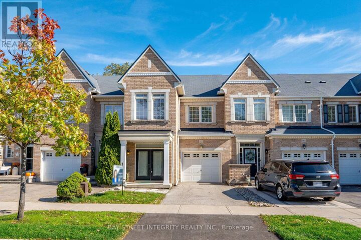 Property Photo:  2413 Grand Oak Trail  ON L6M 0J4