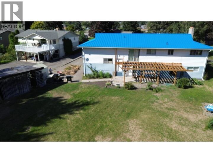 Property Photo: 629 Third Avenue BC V0E 1M0