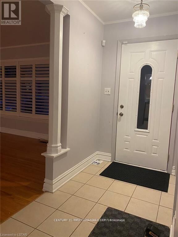 Property Photo:  74 Daleview Crescent  ON N5X 1H1 