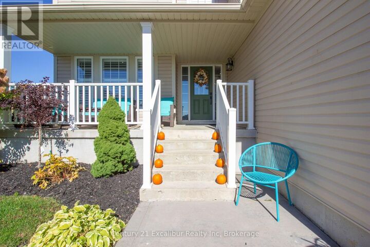 Property Photo:  31 Aitken Court  ON N1M 0C8 