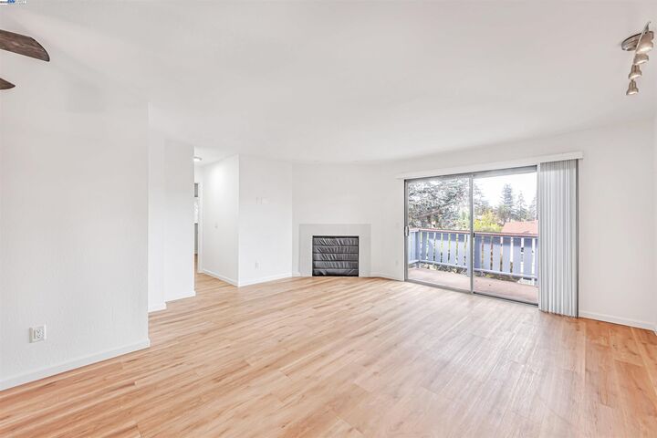 Property Photo:  29300 Dixon St 311  CA 94544 