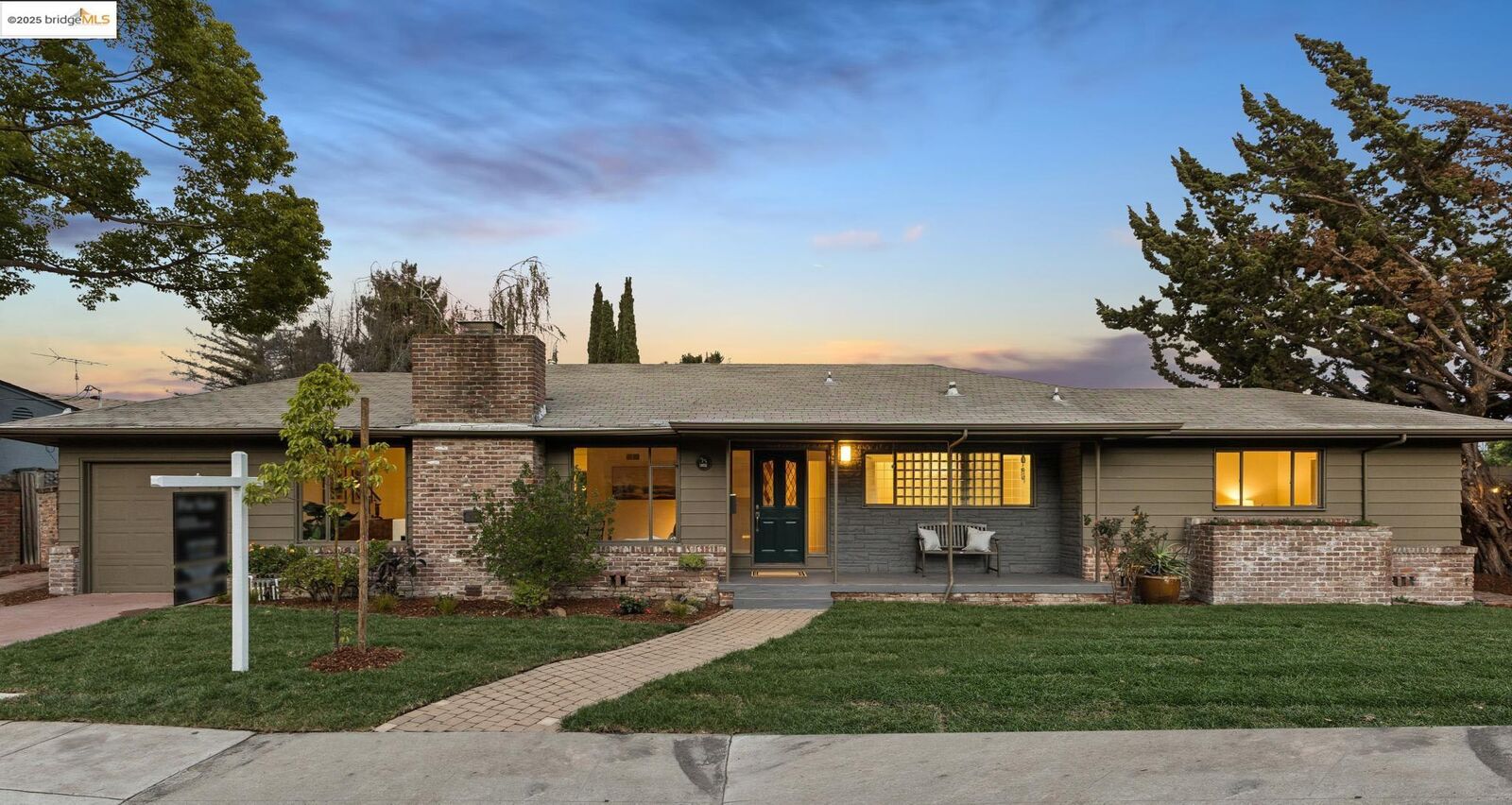 Property Photo:  1162 136th Ave  CA 94578 