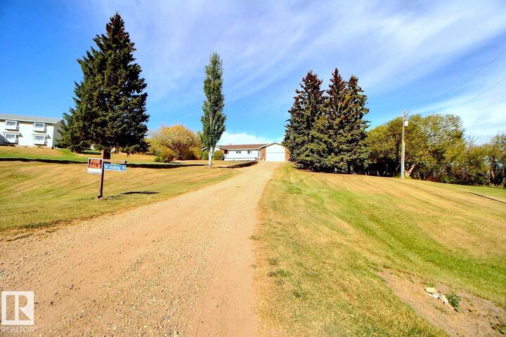 Property Photo:  23516 Twp Road 560 96  AB T0A 0K4 