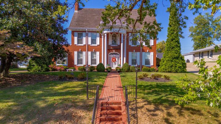 Property Photo:  807 N Main Street  KY 42420 