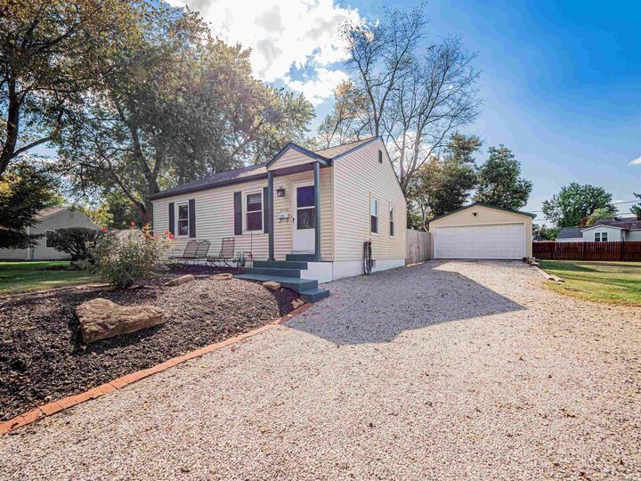 Property Photo:  2308 Hercules Avenue  IN 47711 