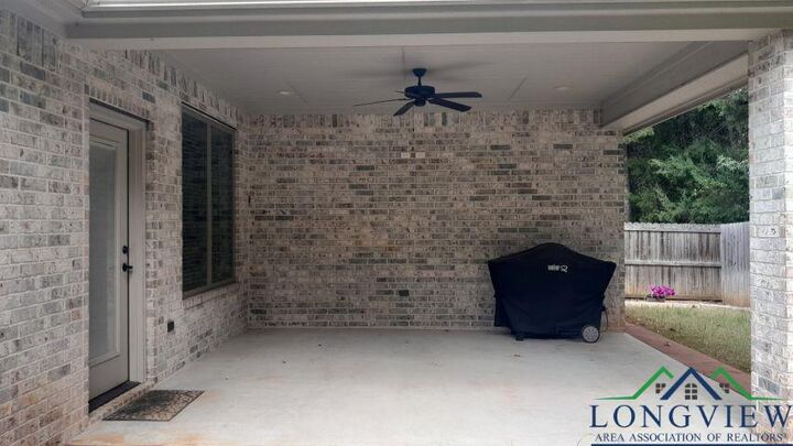 Property Photo: 100 Ball Park Dr TX 75650