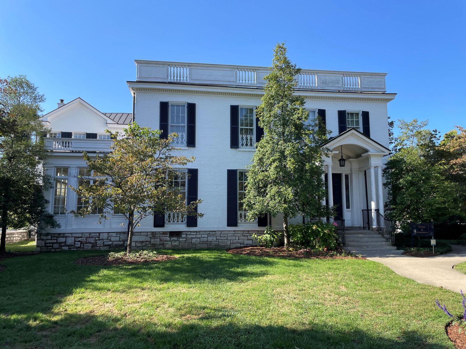 Property Photo:  421 W Main Street  KY 40601 