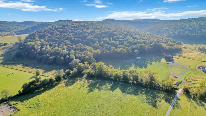 Property Photo: 1575 Blaze Valley Road KY 42501