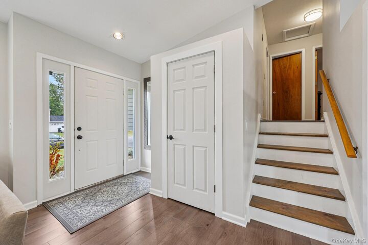 Property Photo:  32 Carlisle Way  NY 10992 