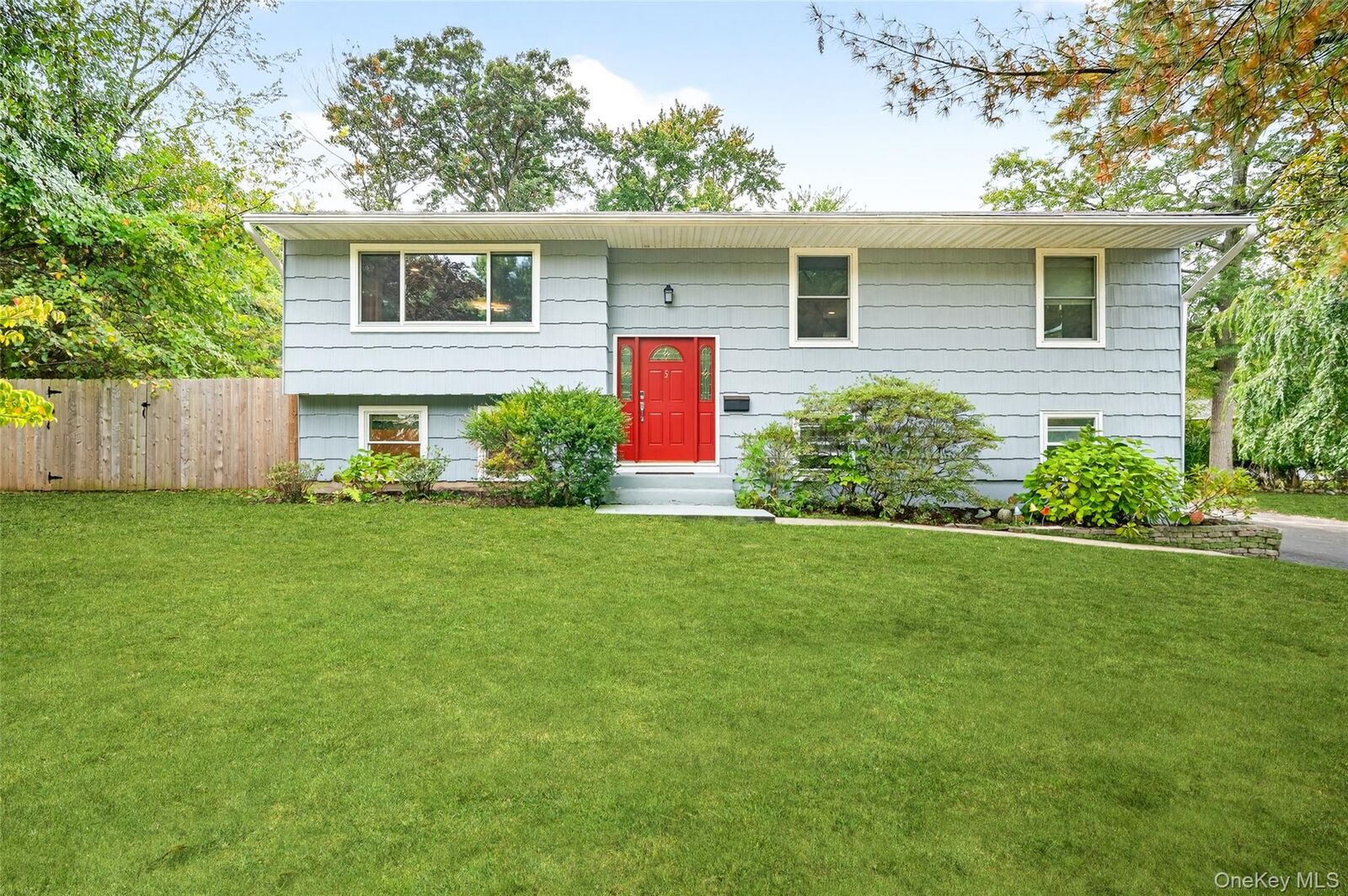 Property Photo:  5 Michael Drive  NY 10913 