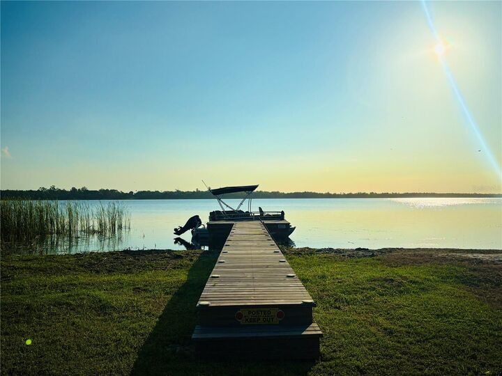 Property Photo: 521 Sanctuary Boulevard FL 33881