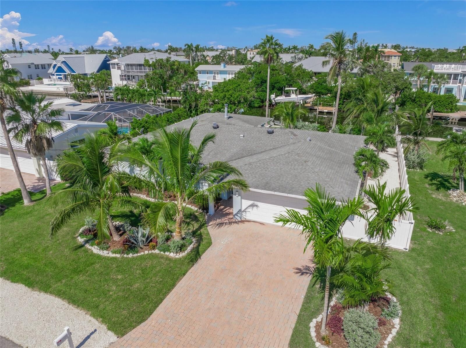 Property Photo:  518 74th Street  FL 34217 