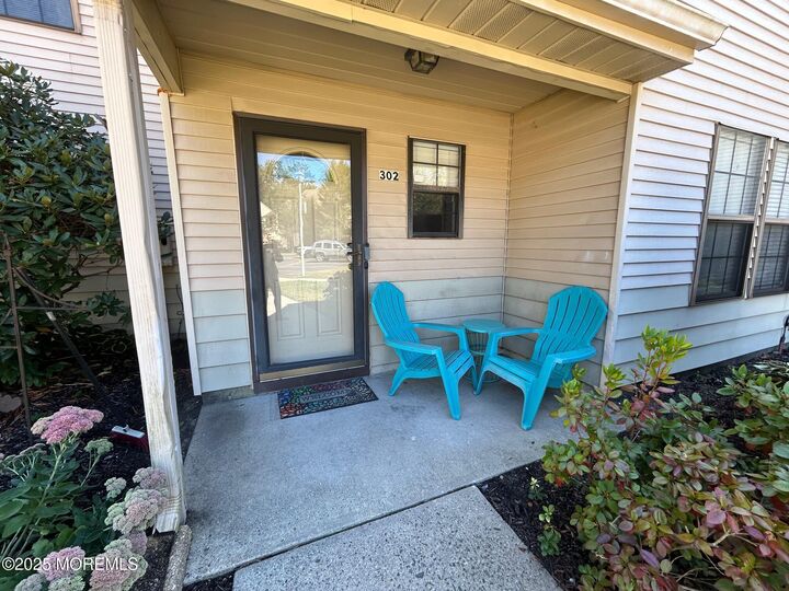 Property Photo:  302 Daisy Court  NJ 08527 
