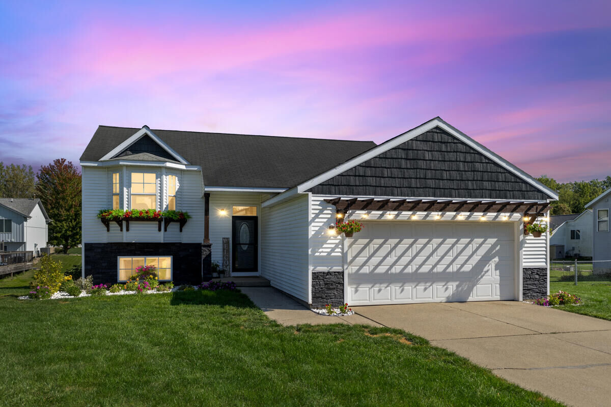 Property Photo:  7918 Westside  MI 49426 