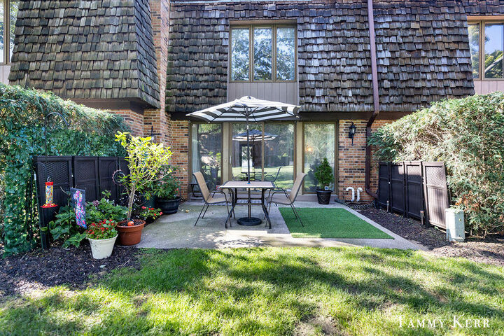 Property Photo: 1992 S Shore Drive MI 49423
