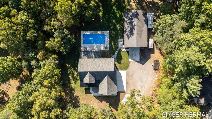Property Photo:  13816 Flora Lane  MI 49417 