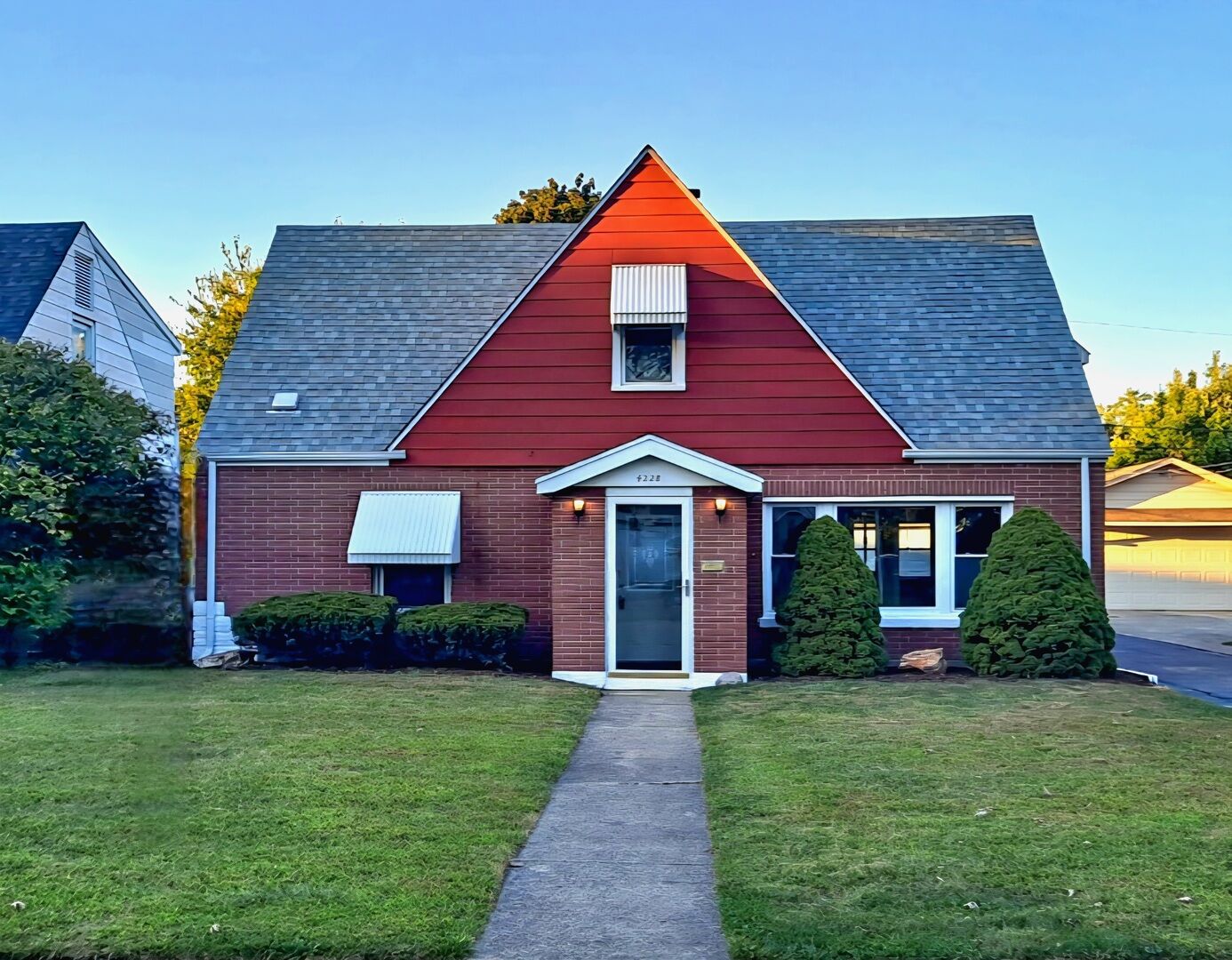 Property Photo: 4228 W 100th Street IL 60453